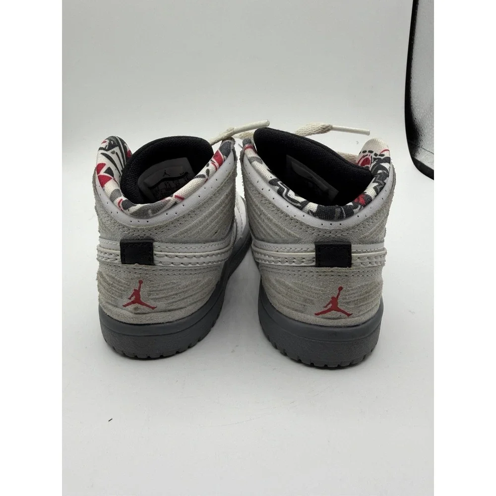 Jordan 1 Retro 93 Bugs Bunny 580517-107 Toddler Size 8C- No Box